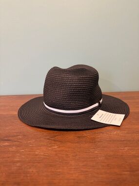 🔥🆕🔥 Stella & Dot Black Straw Sun Hat with Black & White Ribbon - "Off Duty" Band